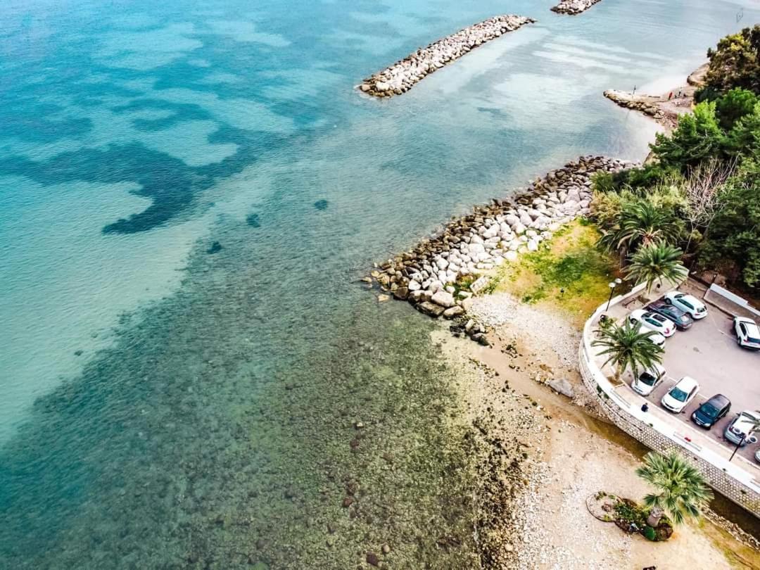 Blue Life, Sea-Luxury Rooms On The Beach Between Palermo And Cefalu' Casteldaccia Bagian luar foto